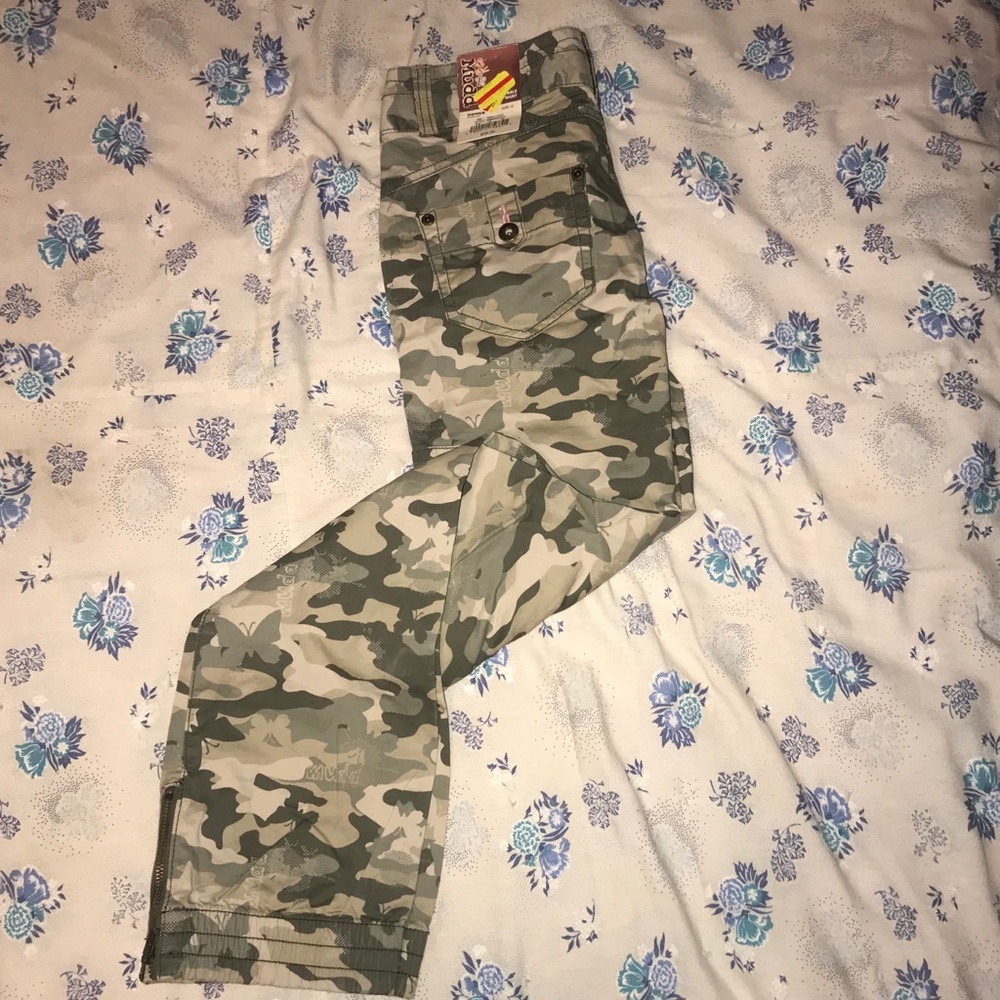 NWT Mudd Camo Pants